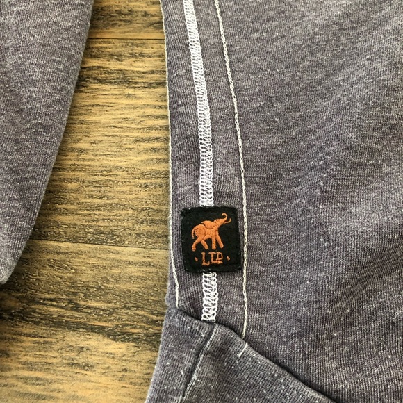 Trunk Ltd Size Small Gray Van Halen Rock Band Sweatshirt Top VH Graphic Pullover - Picture 5 of 7